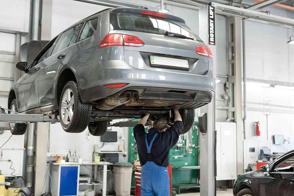 Vehicle servicing